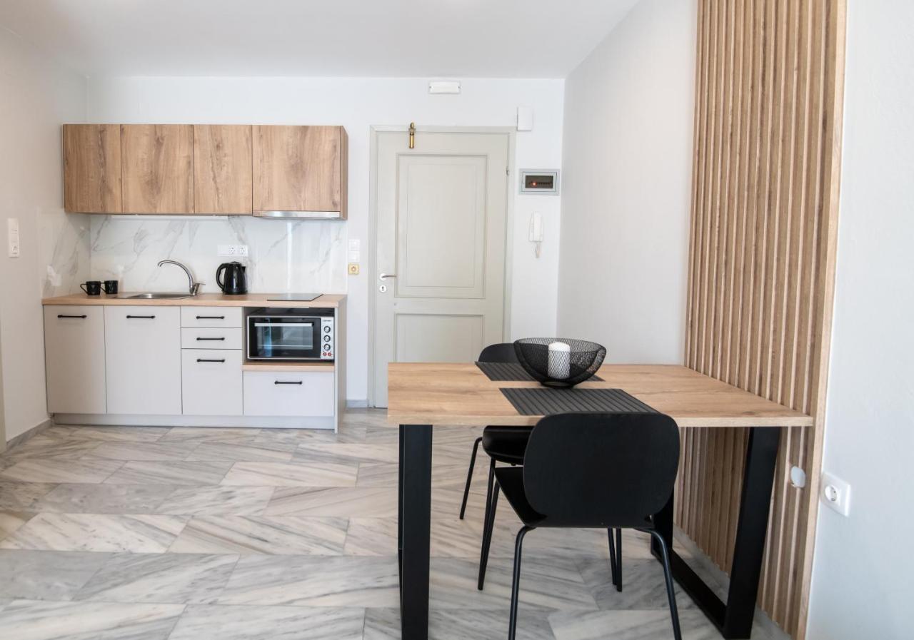 Mardinik Hotel Apartments 레팀노 외부 사진