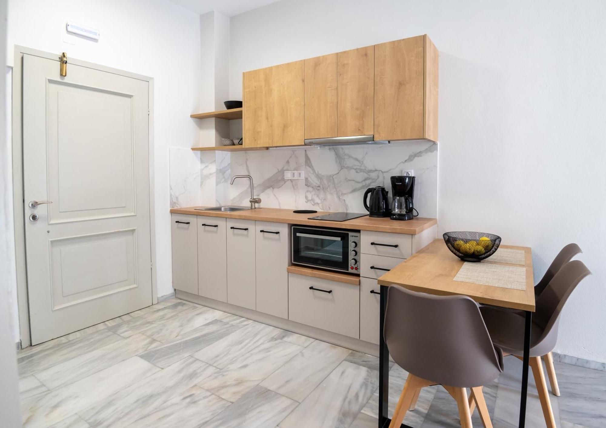 Mardinik Hotel Apartments 레팀노 외부 사진
