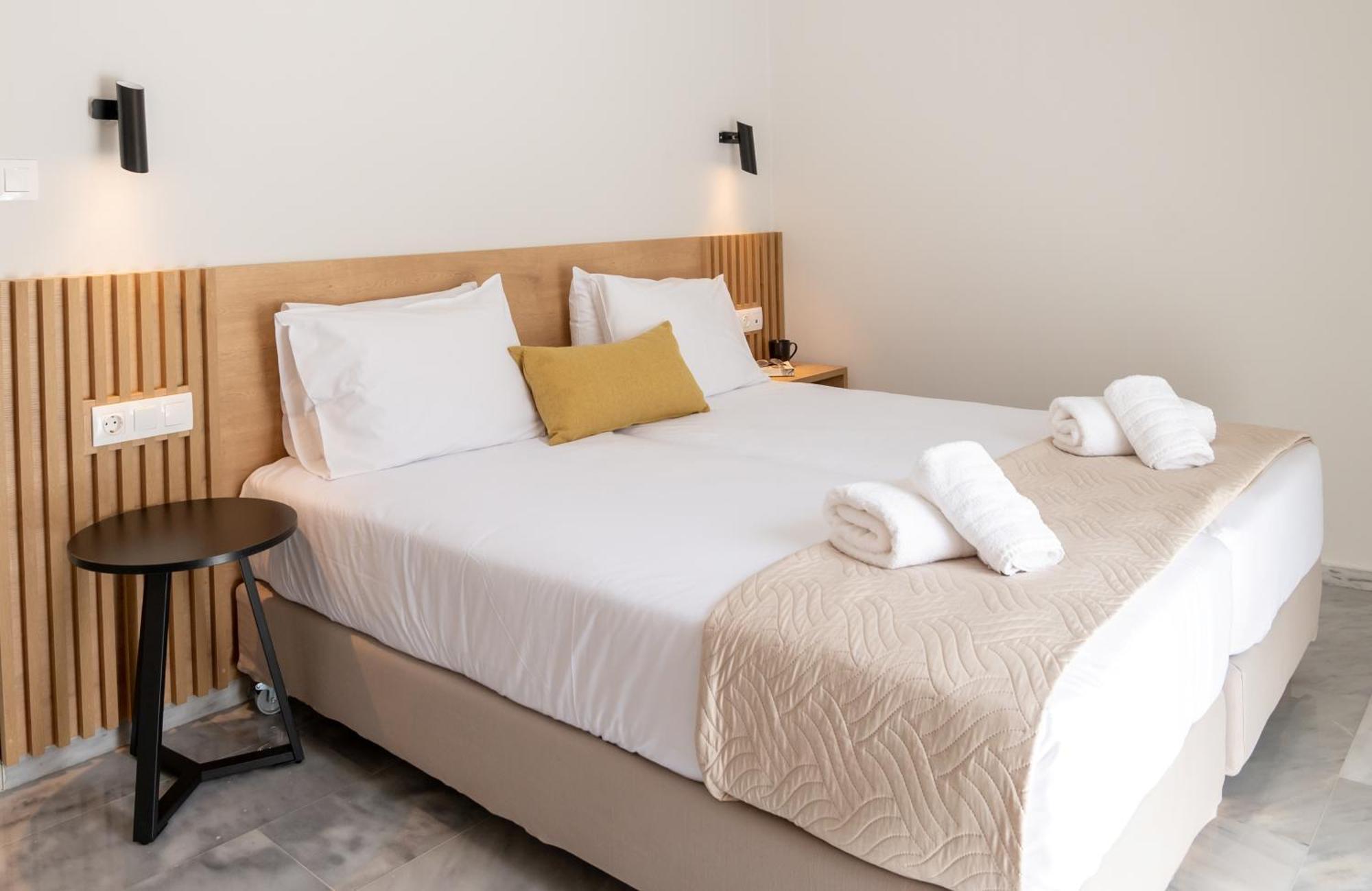 Mardinik Hotel Apartments 레팀노 외부 사진