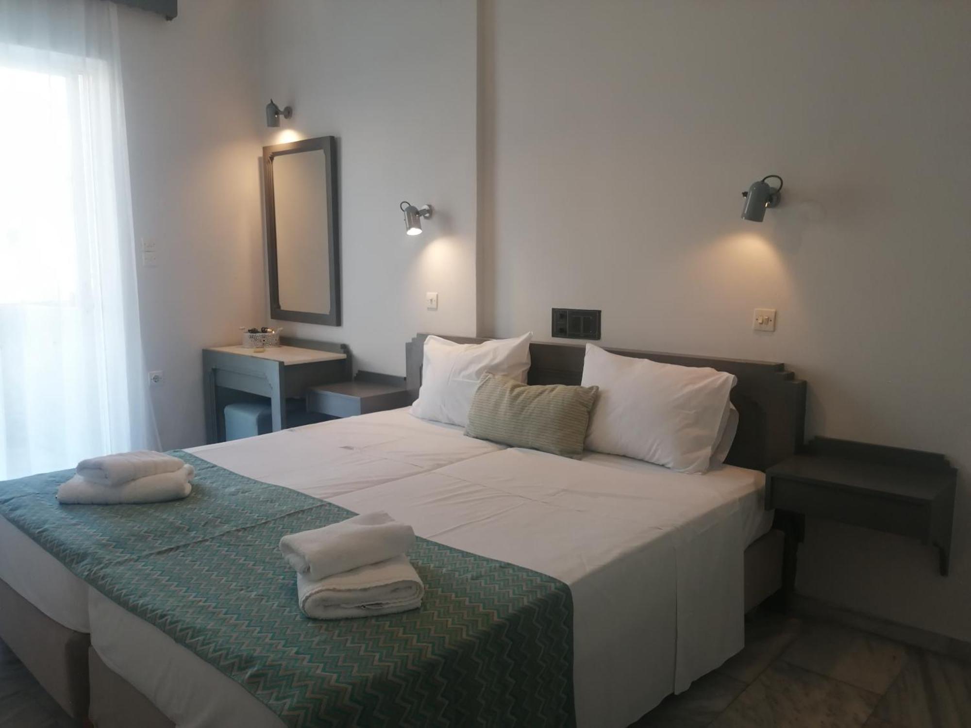 Mardinik Hotel Apartments 레팀노 객실 사진