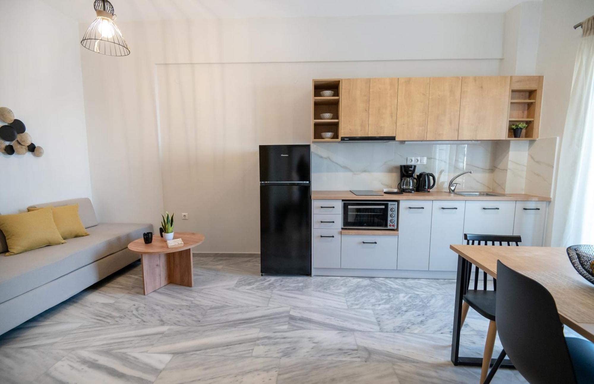 Mardinik Hotel Apartments 레팀노 외부 사진