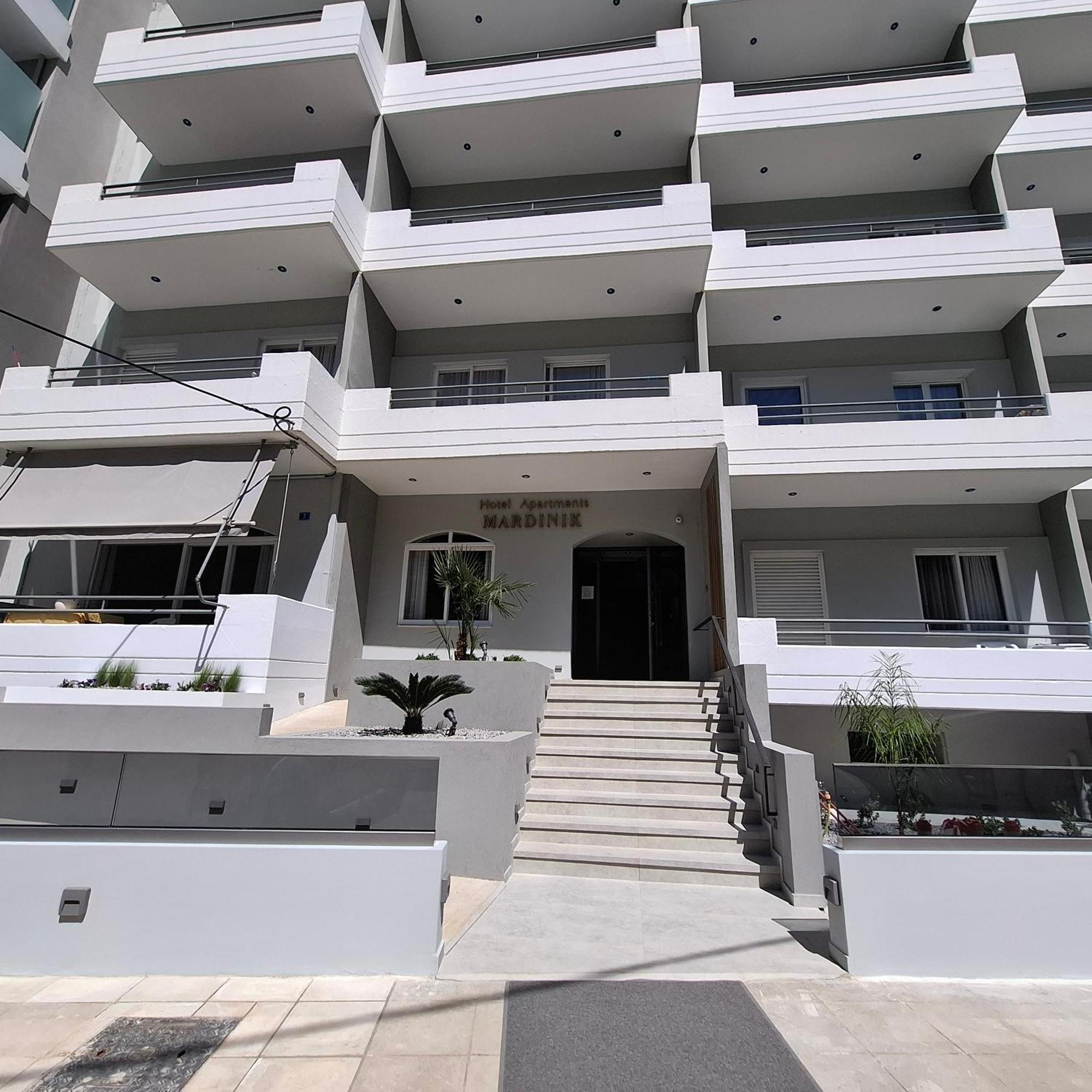 Mardinik Hotel Apartments 레팀노 외부 사진